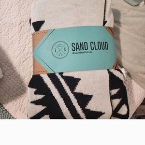 Black and White Patterned Blanket